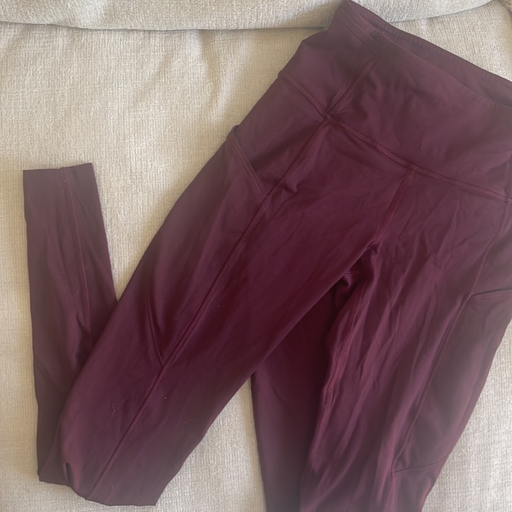 Lululemon free high rise pants in burgundy